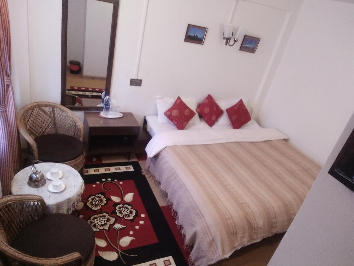 Himalayan Inn Homestay ダージリン エクステリア 写真