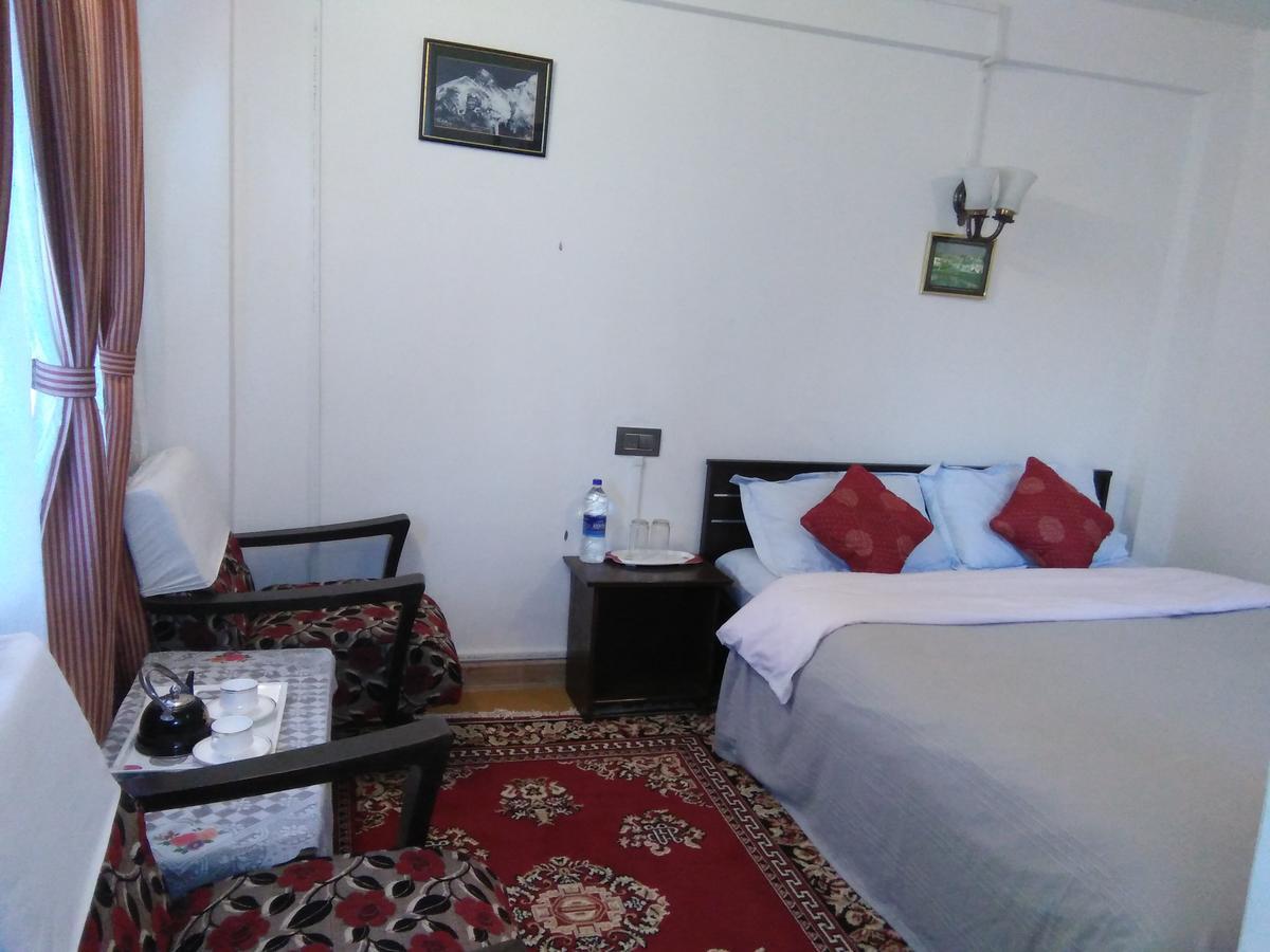Himalayan Inn Homestay ダージリン エクステリア 写真